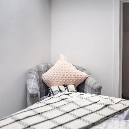 Stunning 2 Bedroom Penthouse In Bradford Centre Appartement
