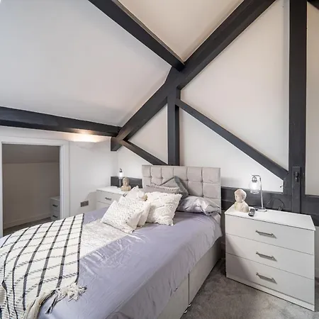 Appartement Stunning 2 Bedroom Penthouse In Bradford Centre *