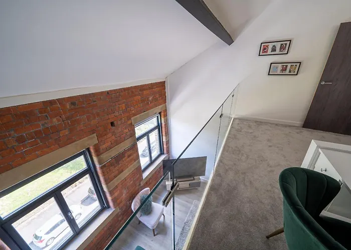 Stunning 2 Bedroom Penthouse In Bradford Centre Apartament