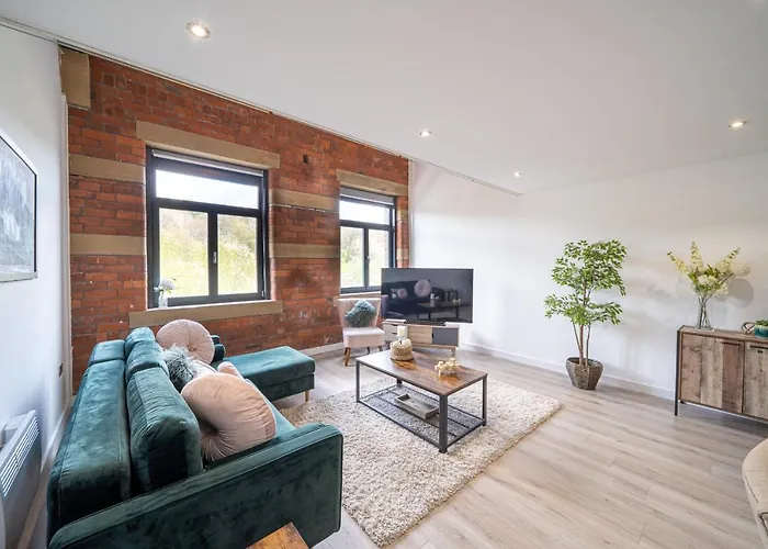 Stunning 2 Bedroom Penthouse In Bradford Centre