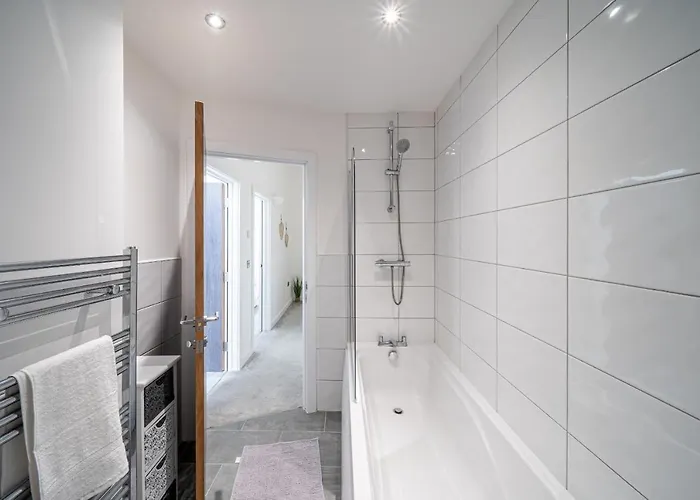 Apartament Stunning 2 Bedroom Penthouse In Bradford Centre *