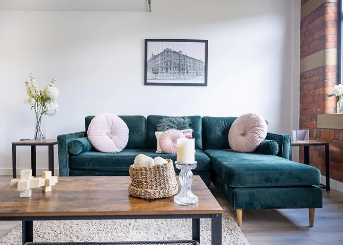 Апартаменты Stunning 2 Bedroom Penthouse In Bradford Centre Брадфорд