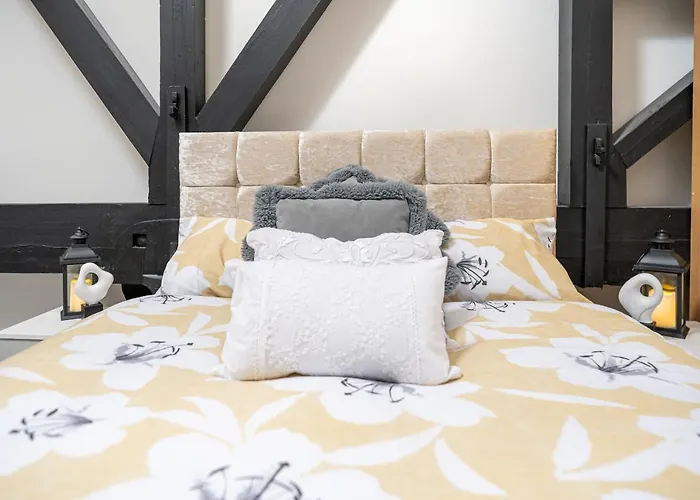 Stunning 2 Bedroom Penthouse In Bradford Centre * Брадфорд