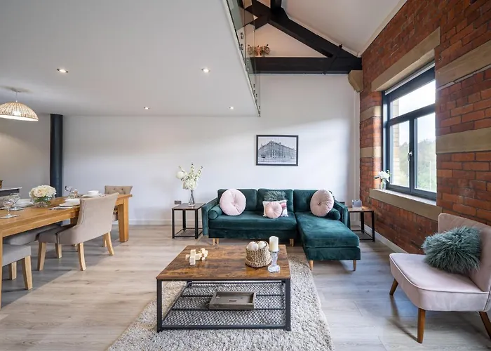 Stunning 2 Bedroom Penthouse In Bradford Centre Апартаменты *