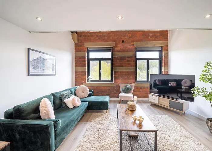 Stunning 2 Bedroom Penthouse In Bradford Centre Διαμέρισμα *