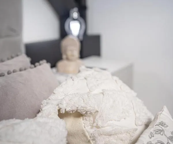 Διαμέρισμα Stunning 2 Bedroom Penthouse In Bradford Centre Μπράντφορντ