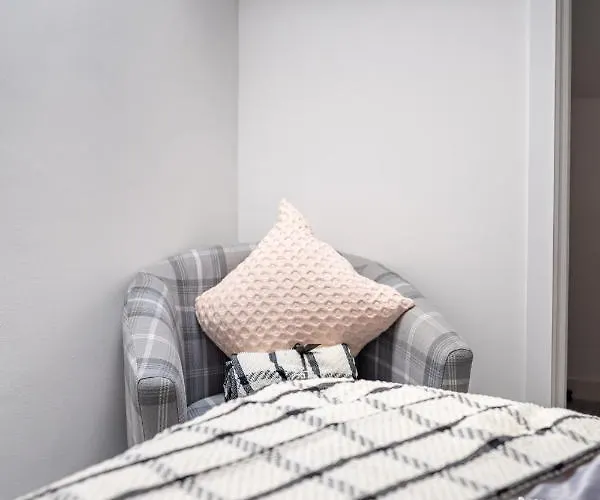 Stunning 2 Bedroom Penthouse In Bradford Centre Διαμέρισμα