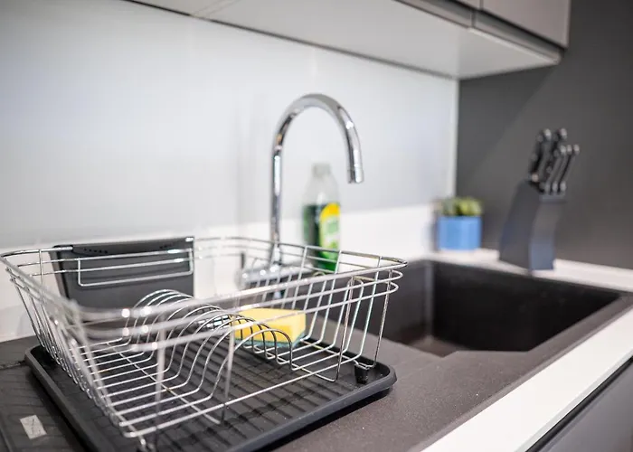 Stunning 2 Bedroom Penthouse In Bradford Centre Διαμέρισμα *